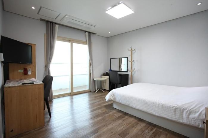 Poem House Aparthotel Jeju Ngoại thất bức ảnh